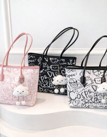 Doodle Art Tote Bag