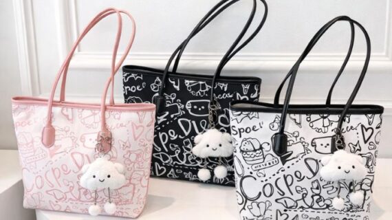 Doodle Art Tote Bag